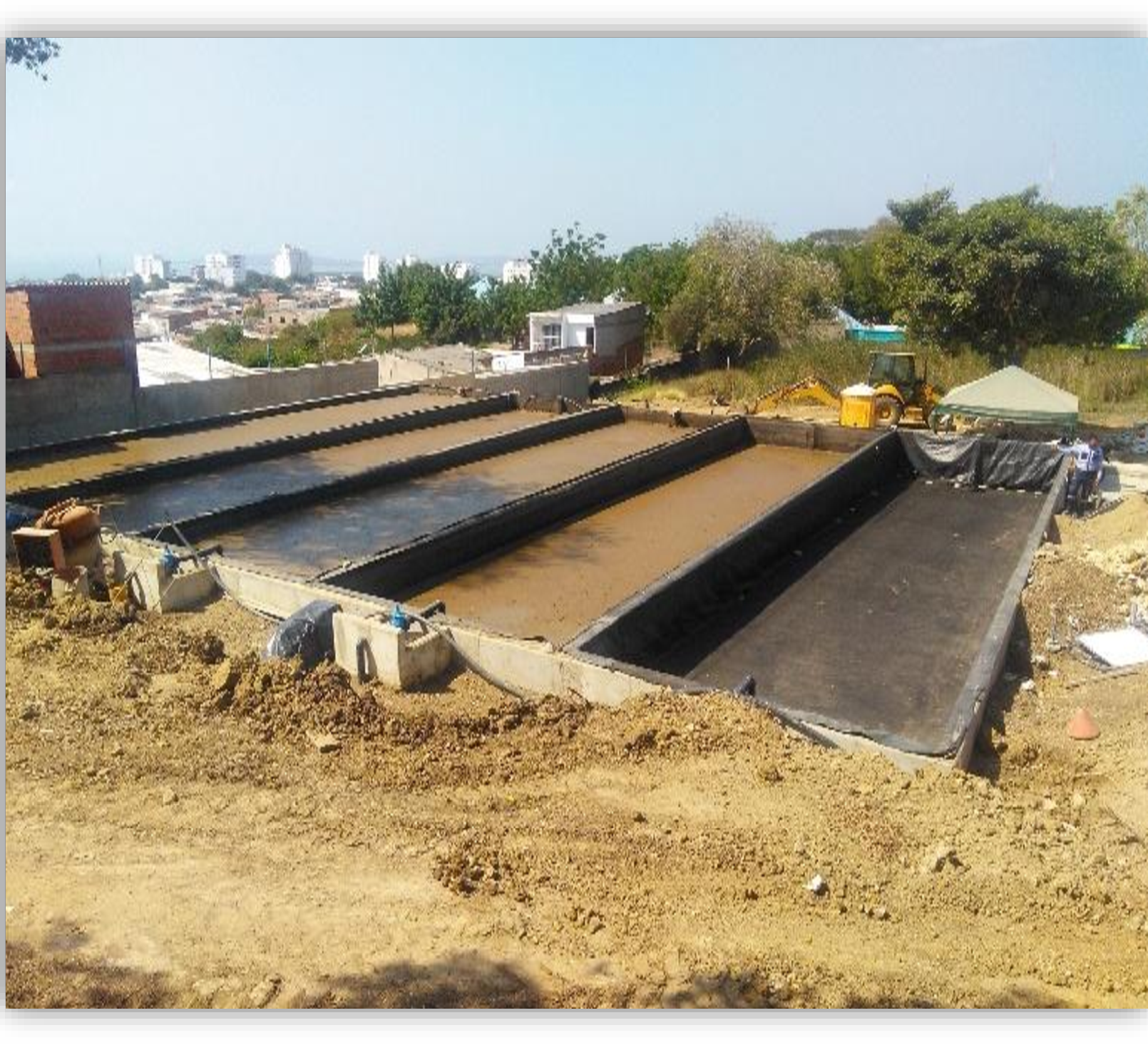 Vista aérea de los lechos de secado en construcción