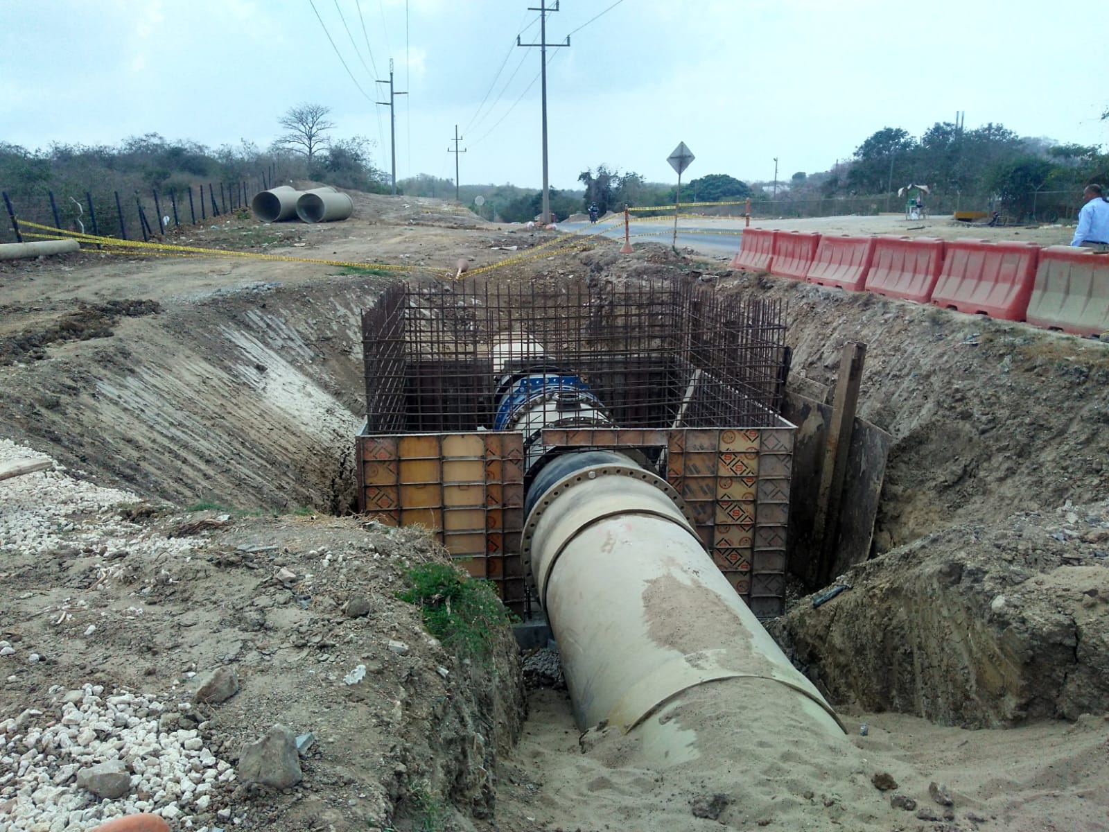 Instalación de tubería en la interventoría TTU-CTK de la Planta Potabilizadora El Bosque